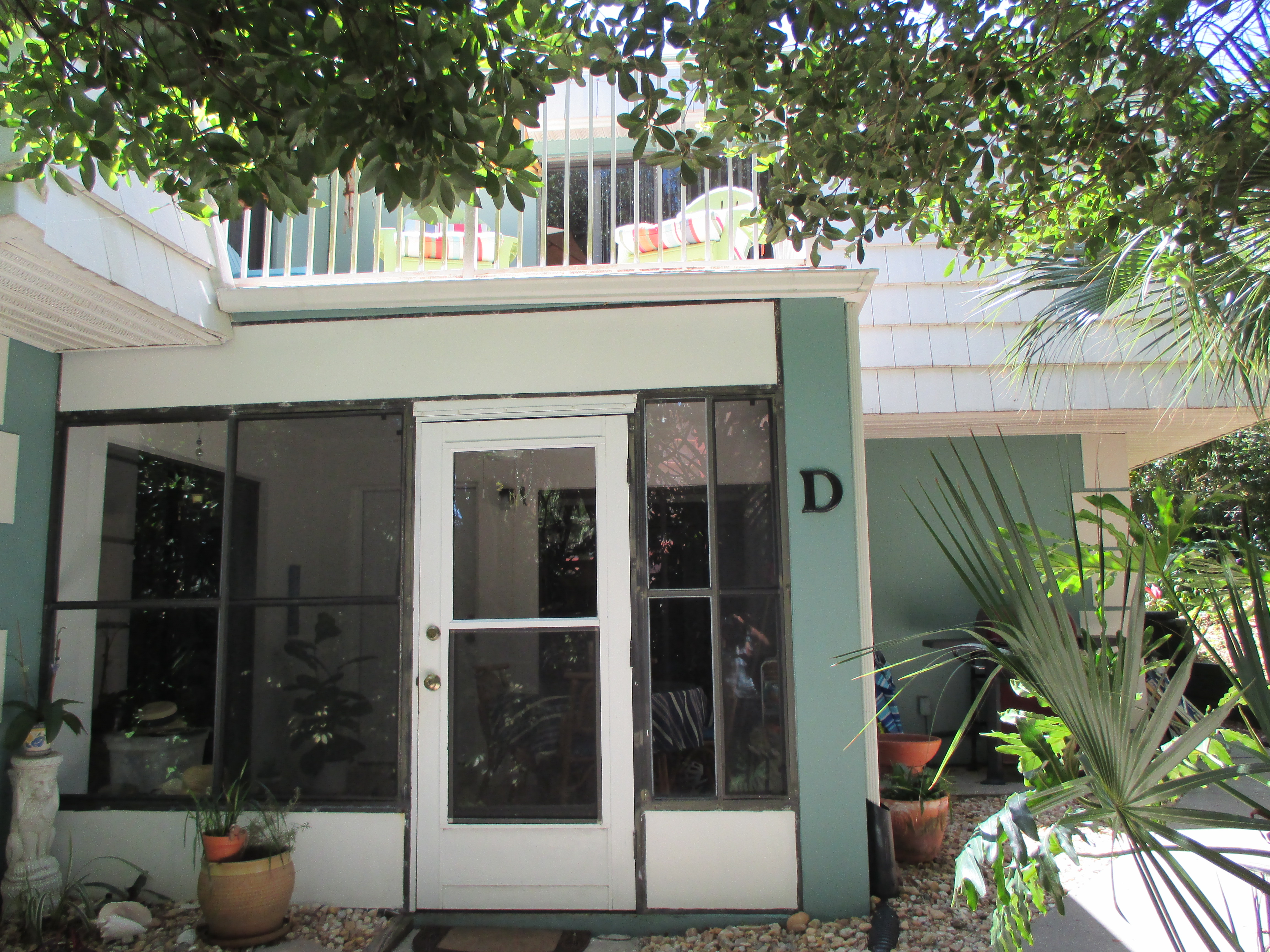 copy11_Front of Townhouse